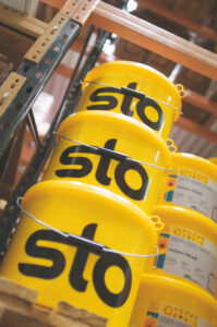 Die Sto-Eimer, das Markenzeichen des Unternehmenes | © by Sto AG